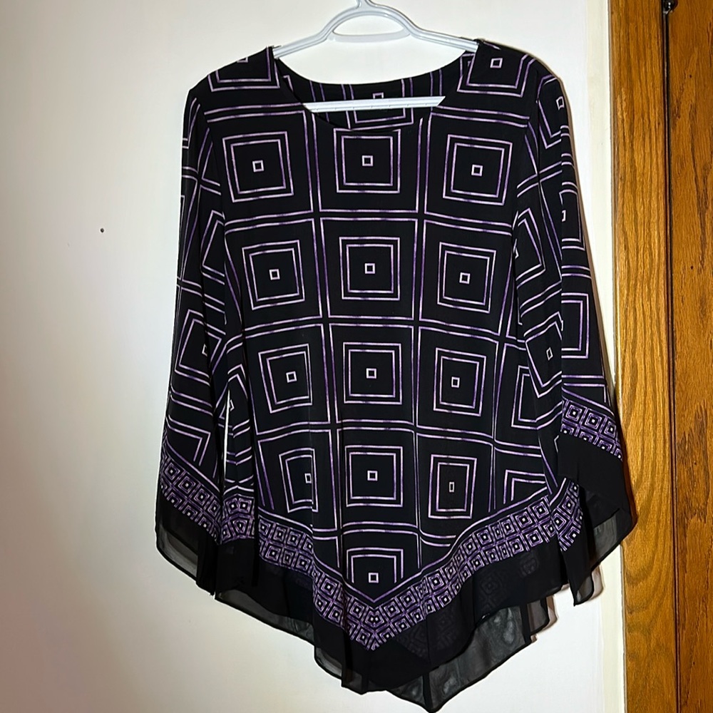 Alfani Top Black & Purple Geometric Design Size: Medium Style 100031394